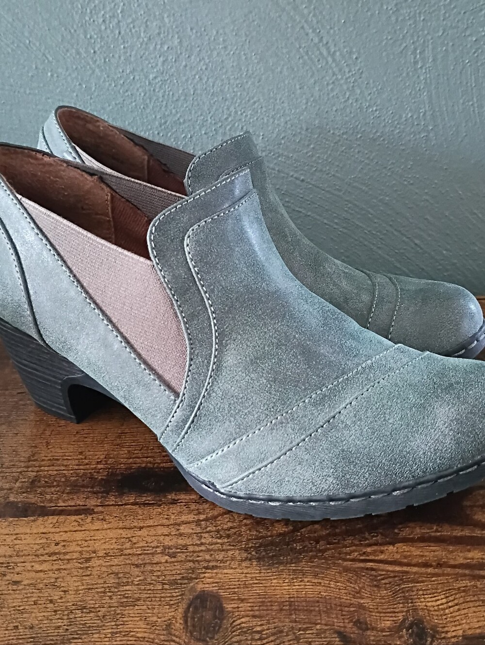 Euro Soft Women's 10M Heeled Slip On Booties Loafers Gray Casual Boho Work